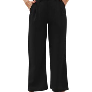 Black high waist pants with fashionable pockets